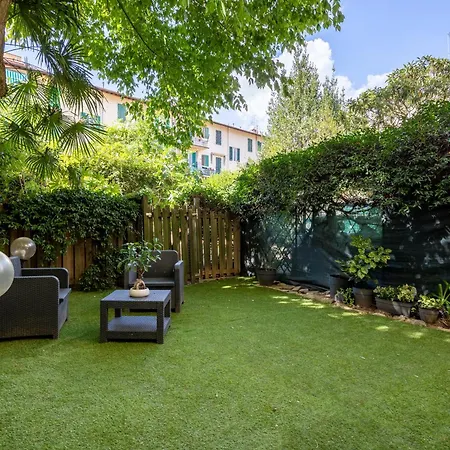 Intero Con Giardino Apartment *