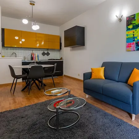 Daire Intero Con Giardino Floransa