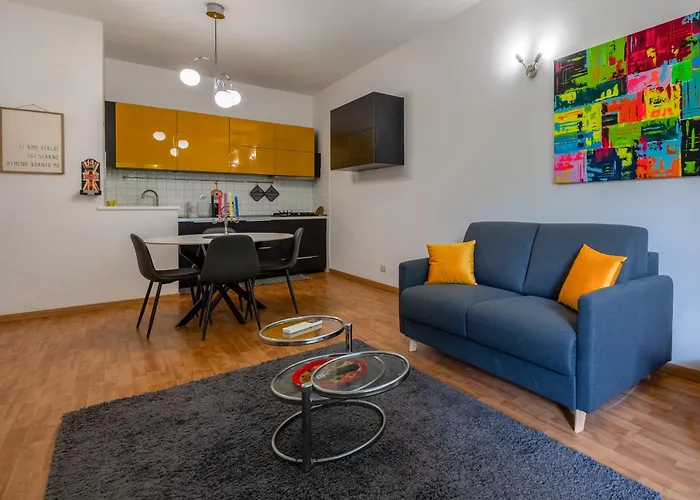 Daire Intero Con Giardino Floransa