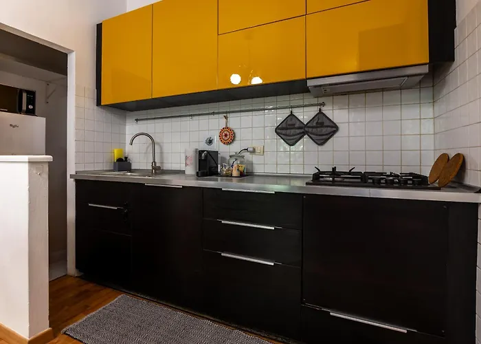 Intero Con Giardino Daire