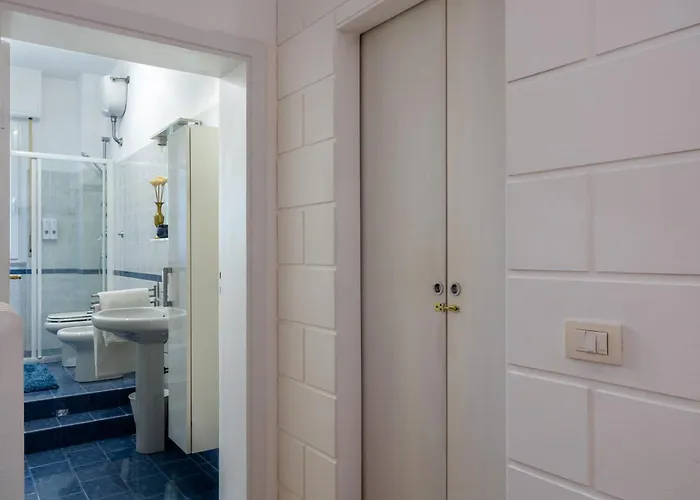 Intero Con Giardino Daire *